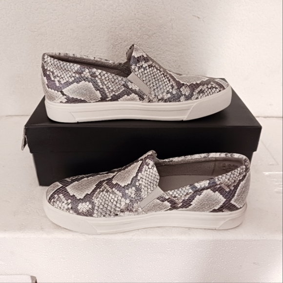 Naturalizer - Picture 3 of 5